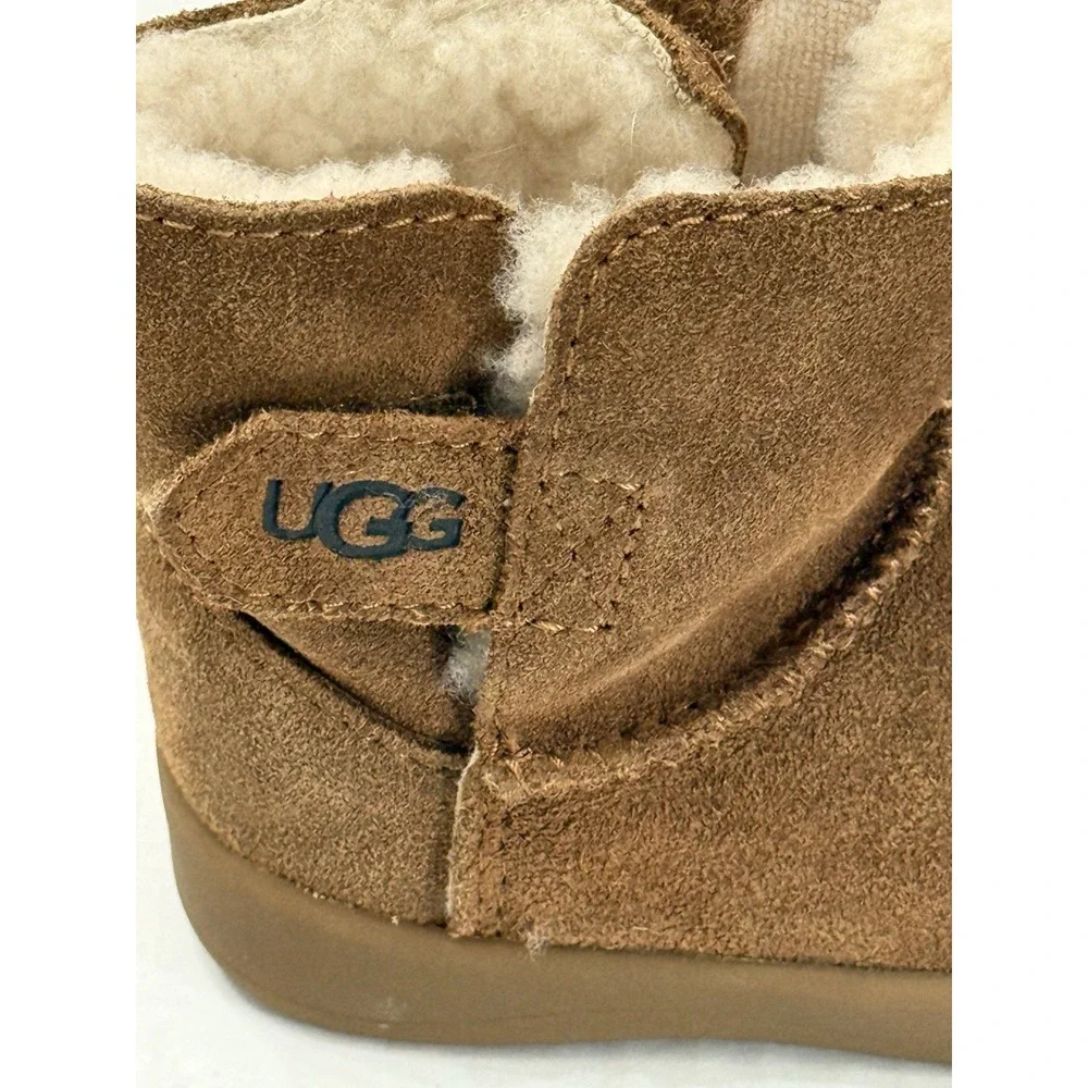 UGG Baby Girls Chestnut Keelan Sherpa Lined Boots SZ 02/03 EUC‎